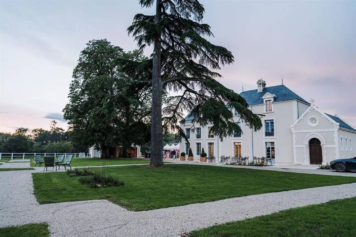 Hôtel pour 2 personnes, avec Terrasse et Jardin ainsi que Piscine et Sauna à Ligugé