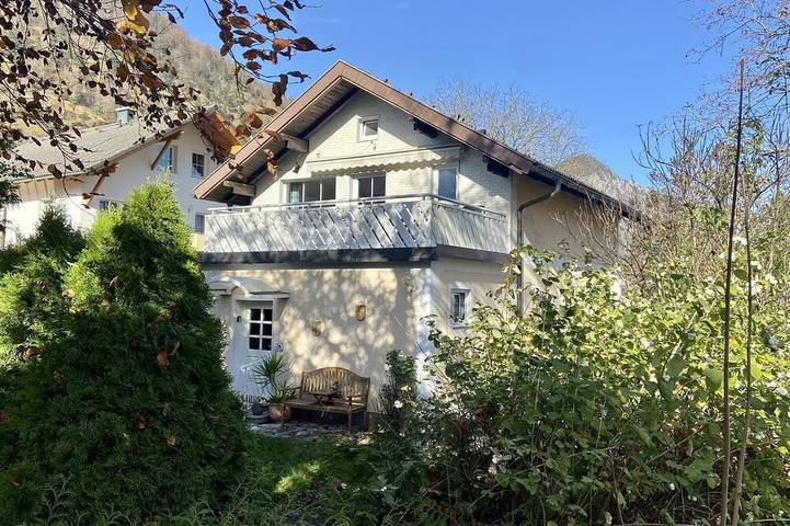 Ferienhaus für 8 Personen, mit Balkon und Whirlpool sowie Garten, mit Haustier - 1