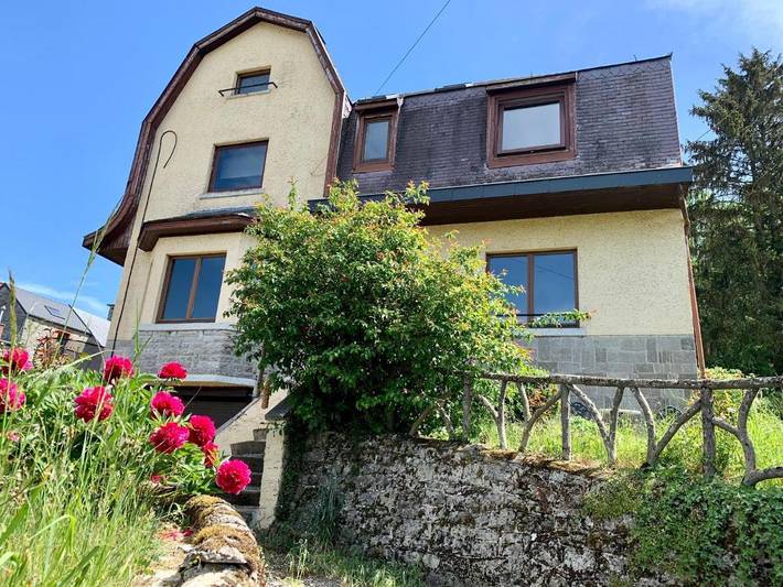 Location de vacances pour 9 personnes, avec jardin et vue à Doische - 2