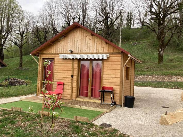 Gîte pour 3 personnes, avec Terrasse ainsi que Jardin et Vue dans Parc animalier du Hérisson
