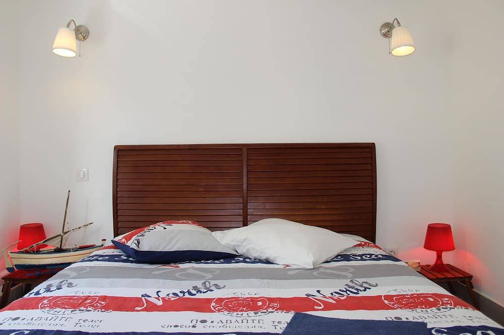Villa à 100 mètres de la mer, terrasse, jardin, Grau d'Agde, 12 personnes in Grau-d'Agde, Agde