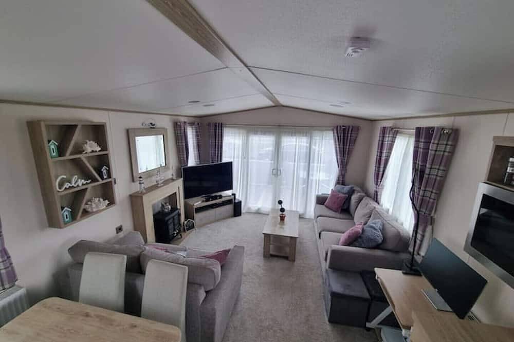 Static Caravan next to the Beach & Nature Reserve in Felixstowe, Suffolk