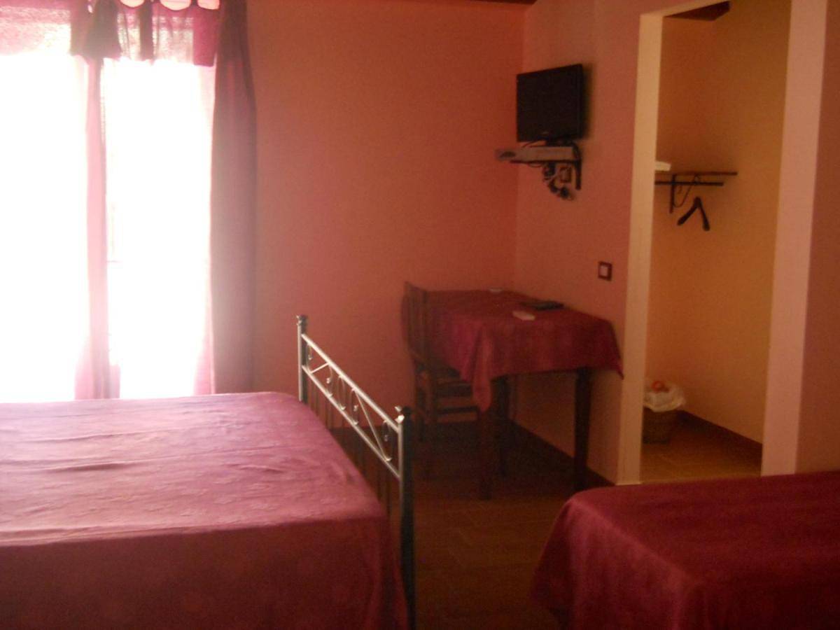 Double or Twin Room with Private Bathroom in Patti, Monti Nebrodi