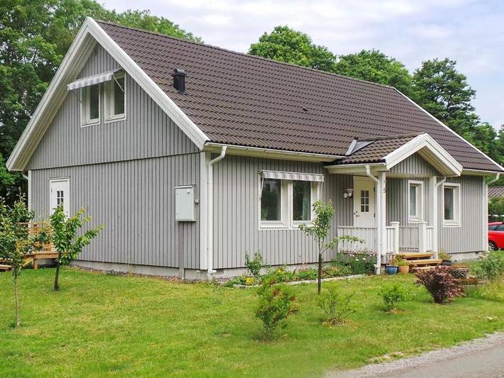 Ferienhaus für 7 Personen, mit Terrasse und Garten