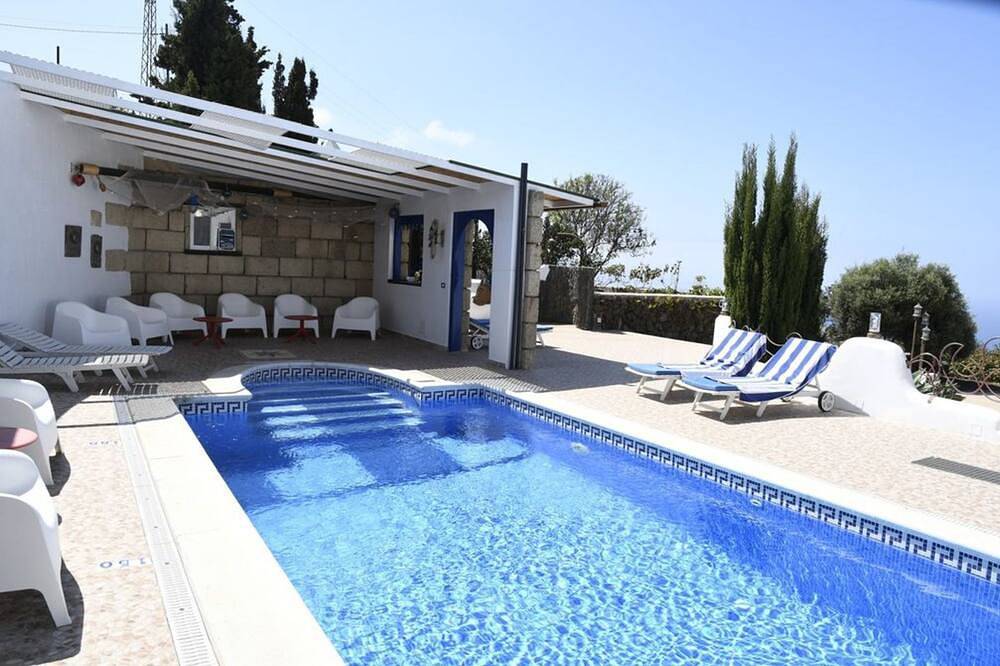 Finca Angelusterraced house  in Vignyard fantastic Sea and Mountainviews Bodega in La Matanza de Acentejo, North Tenerife