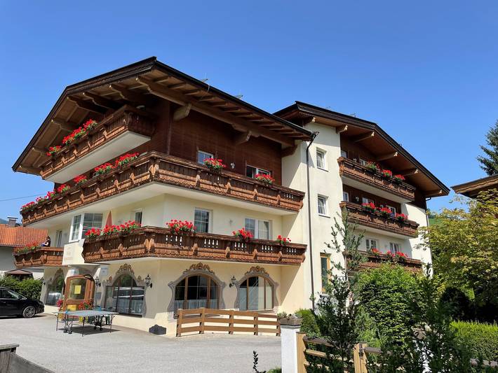 Vakantieappartement voor 4 personen, met Balkon en Sauna in Niederau