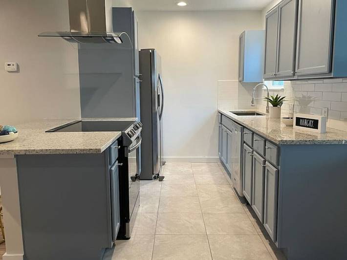 Vacation house for 8 people, with yard and balcony, with pets in Dallas