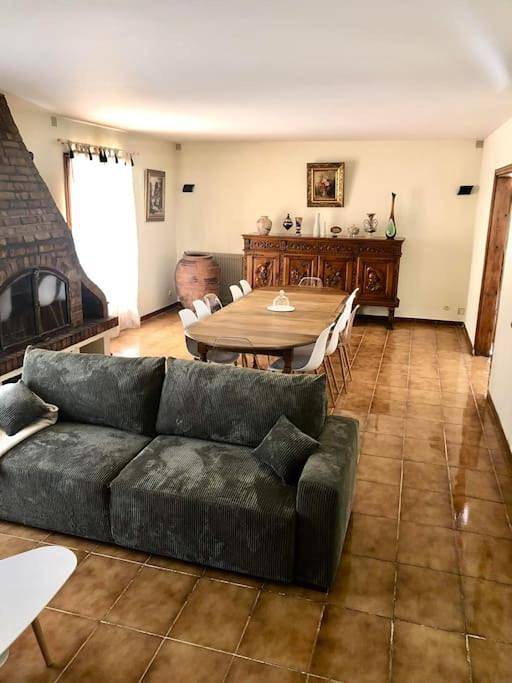 Location de vacances pour 14 personnes, avec vue ainsi que piscine et jardin à Puget-Théniers - 4