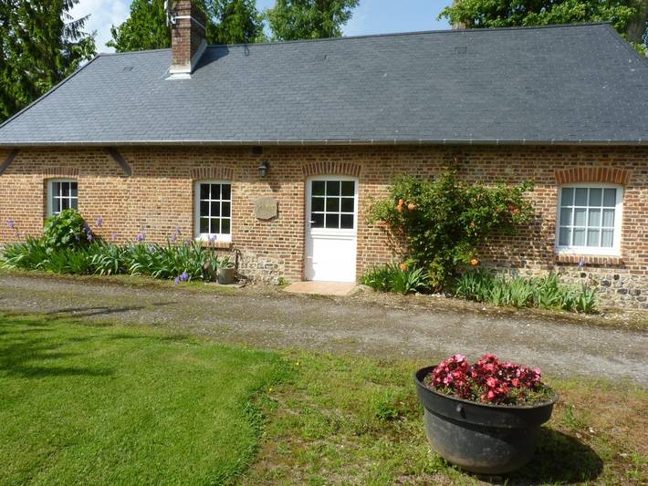 Gîte pour 4 personnes, avec terrasse et jardin dans Ancretieville Saint Victor