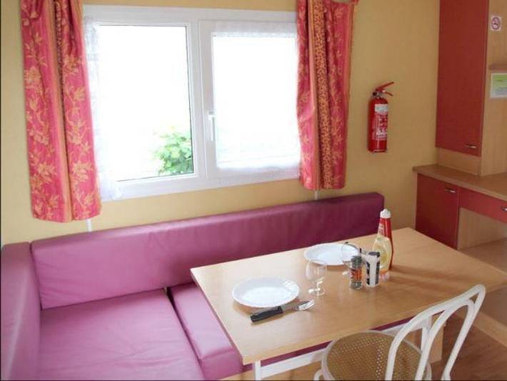 Camping Les Alouettes - Mobilheim 5 personen - Wirtschaftlich in La Chaize-Giraud, Loire-Tal