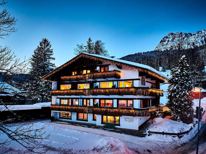 Ferienhaus für 2 Personen, mit Ausblick und Garten sowie Balkon in Tannheimer Tal