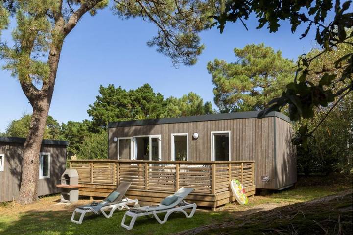 Camping pour 2 personnes, avec jardin et piscine, animaux acceptés à Perros-Guirec