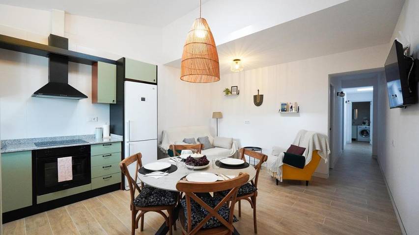 Location de vacances pour 4 personnes, avec terrasse dans Els Muntells