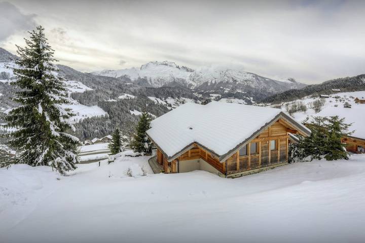 Chalet pour 15 personnes, avec Balcon et Jacuzzi ainsi que Terrasse et Jardin à Manigod - 4
