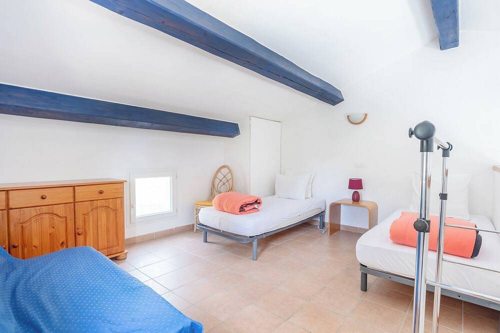 Heated pool - Gulf of St Tropez in Les Issambres, Roquebrune-sur-Argens