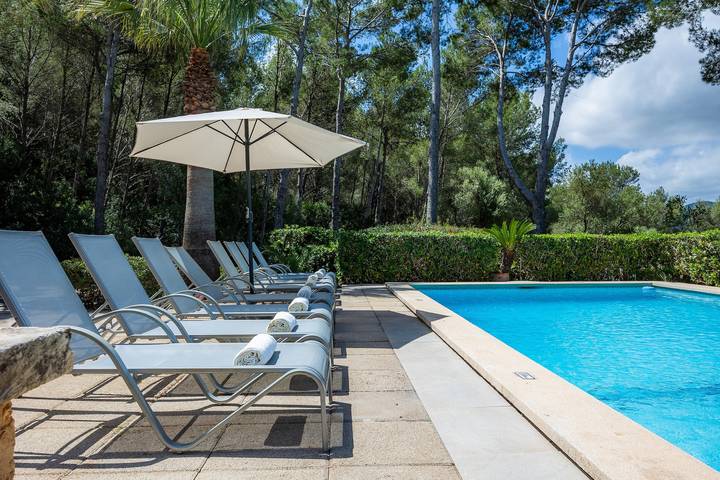 Villa "Can Seguinot d'Alt" mit Bergblick, Privatem Pool und WLAN in Port de Pollença, Pollença