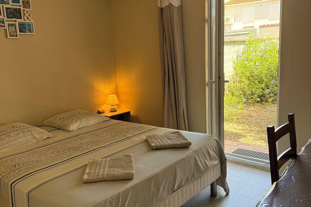 Chambre cosy climatisée & sa salle d’eau privative à 5 min de la mer in Canet-en-Roussillon, Côte d'Améthyste