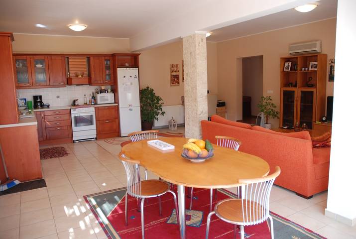 Location de vacances pour 8 personnes, avec Balcon/Terrasse ainsi que Jardin et Vue à Agios Nikolaos - 4
