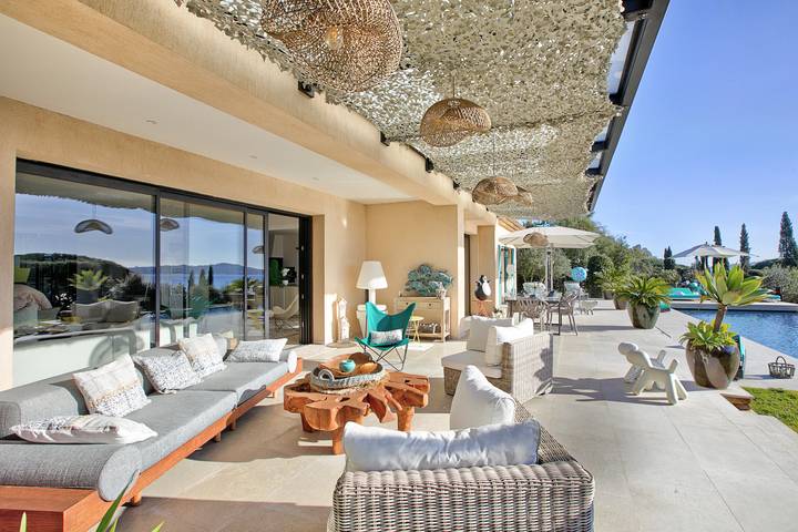 Villa pour 8 personnes, avec piscine ainsi que vue sur l’océan et terrasse à Grimaud - 2