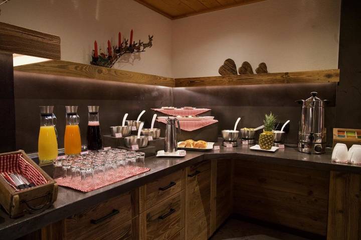 Hotel für 4 Personen, mit Terrasse und Garten sowie Ausblick in Zöblen - 4