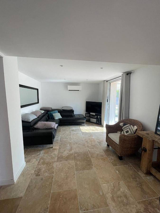 Apartamento de vacaciones para 5 personas, con terraza y jardín - 1