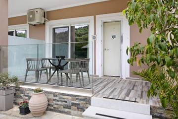 Apartment for 4 People in Alykanas, Alykes, Photo 2