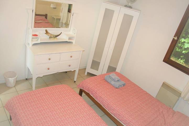 Gîte pour 6 personnes, avec Balcon/Terrasse et Piscine à Asnières-sur-Vègre - 2
