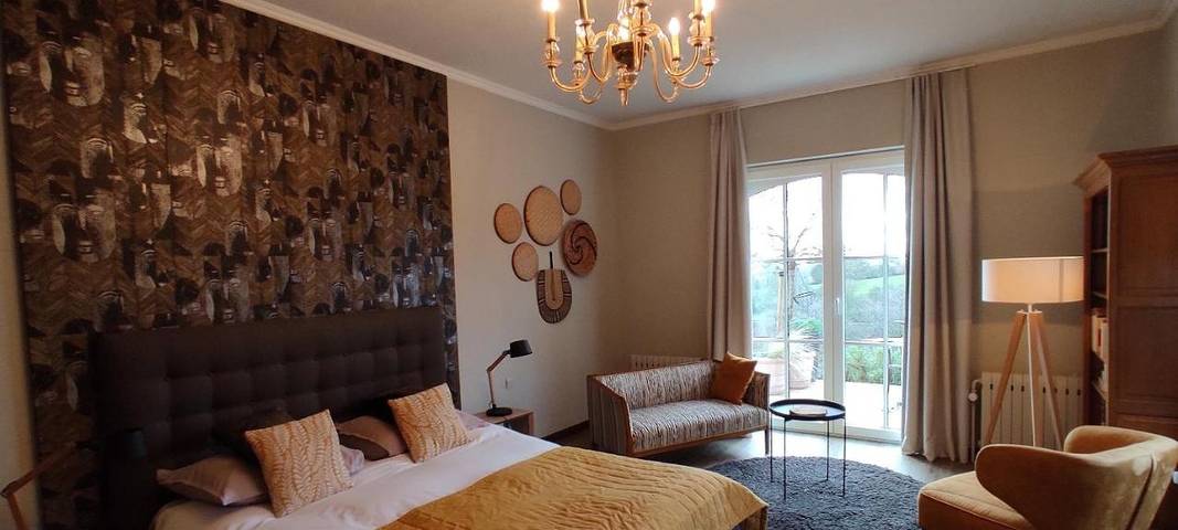 Location de vacances pour 2 personnes, avec Terrasse ainsi que Jardin et Vue à Ciney
