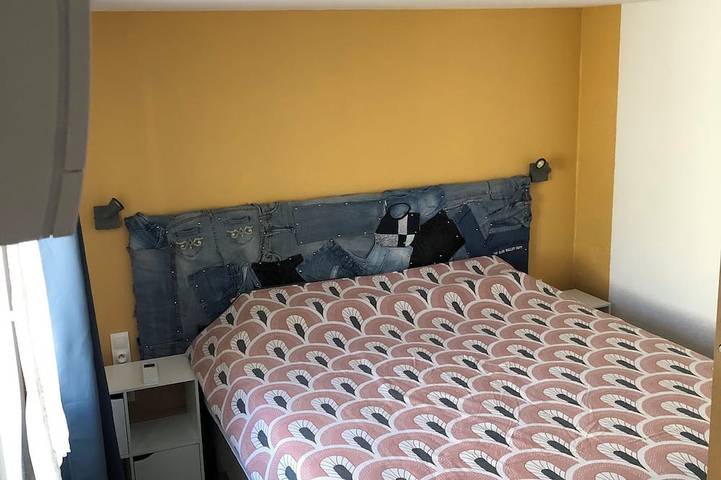 Gîte pour 2 personnes, avec jardin ainsi que piscine et terrasse à Llauro - 2