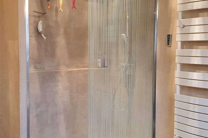 Location de vacances pour 8 personnes, avec terrasse et jardin à Lédenon - 4