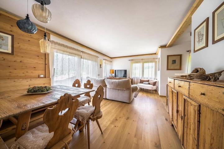 Hütte für 5 Personen, mit Terrasse und Garten sowie Ausblick in Cortina d'Ampezzo