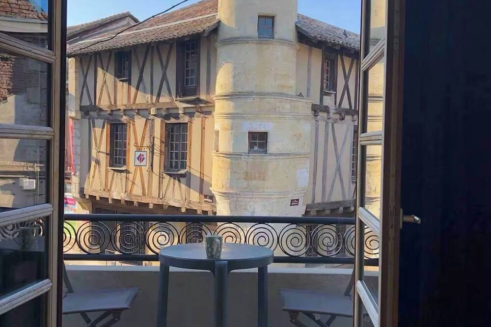 House in the heart of a village in Sainte-Foy-la-Grande, Región de Libourne