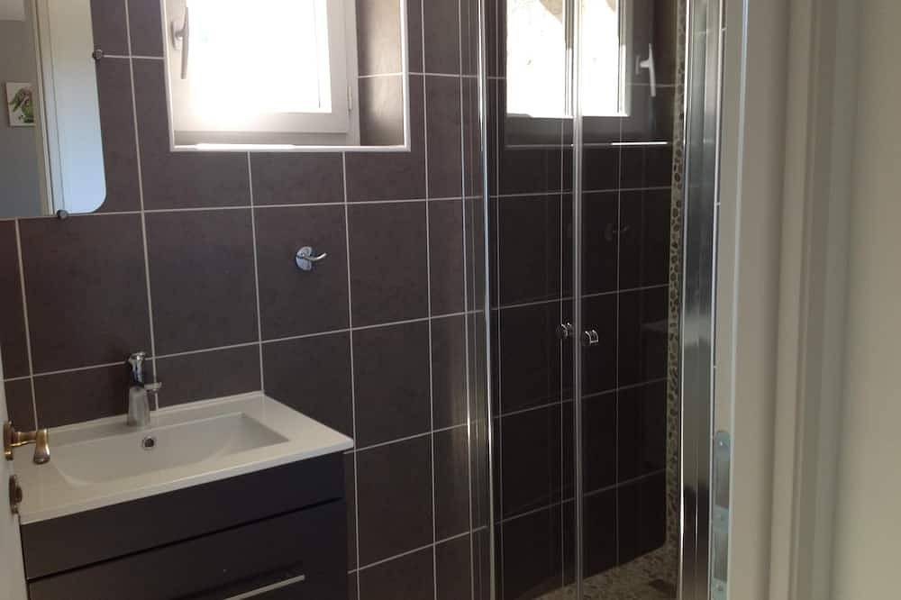 Cottage 4/6 people with view on the Luberon in Robion, Parc naturel régional du Luberon