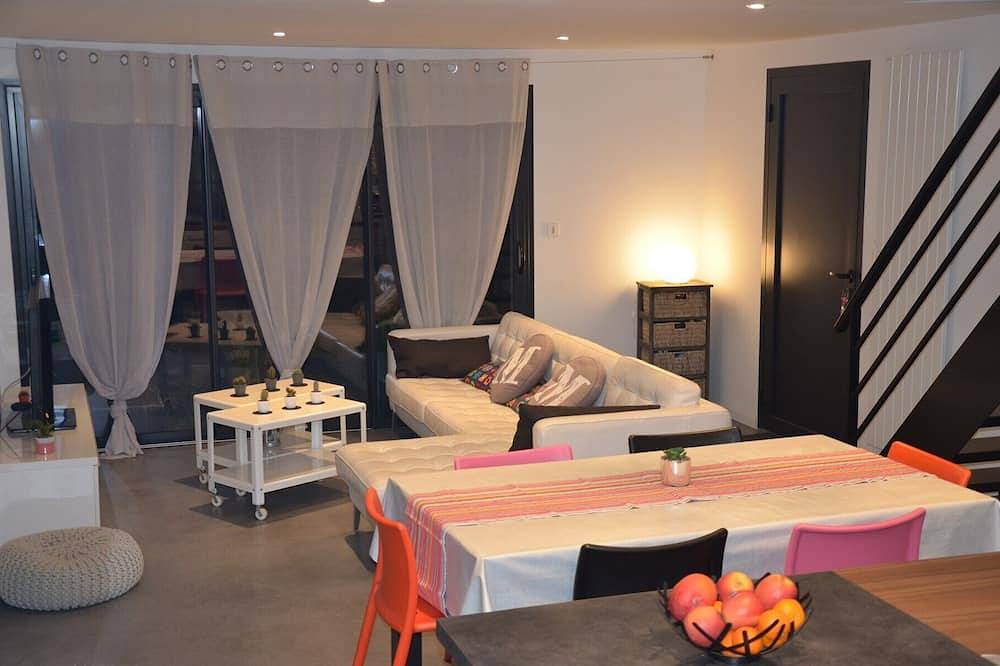 Wooden villa Sea View with enclosed garden, Wifi, 500m beach in Ile Grande in Pleumeur-Bodou in Île-Grande, Pleumeur-Bodou