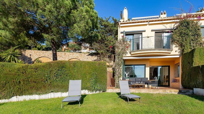 Chalet para 9 personas, con piscina y jardín en Llafranch