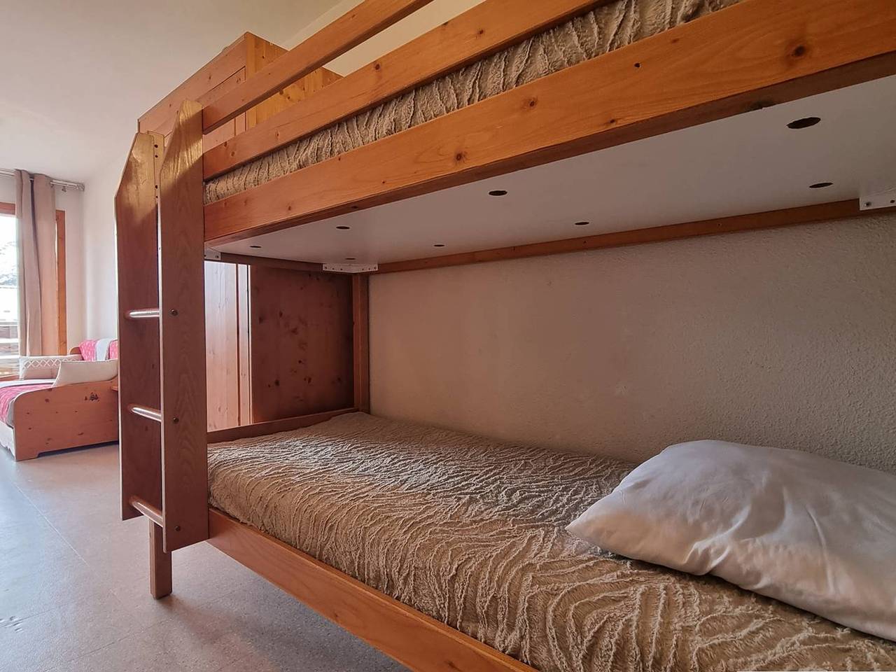 Entire apartment, 2-room apartment, parking, near chairlift - Le Dévoluy in Saint-Étienne-en-Dévoluy, Le Dévoluy