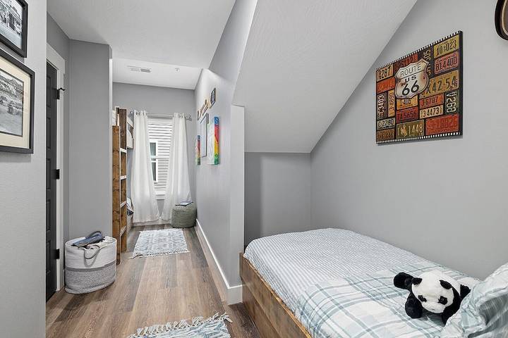 Vacation house for 25 people, with pool and hot tub as well as terrace in Table Rock Lake