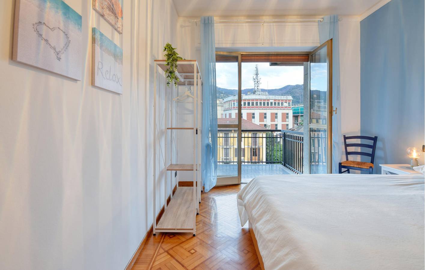 Apartamento vacacional entero, Refugio junto a la playa con trona y aparcamiento in Rapallo (Ciudad), Rapallo