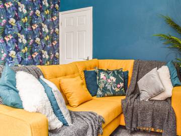 Log Cabin for 6 People in Leek, Staffordshire, Photo 1