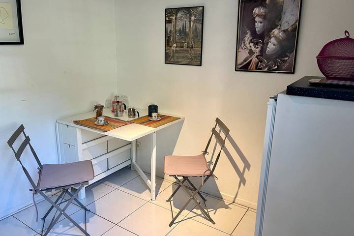 Gîte pour 2 personnes, avec jardin dans Plage Font Brun Carqueiranne