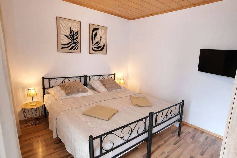 Ganze Wohnung, Ferienwohnung Wie dehemm - Appartement/Fewo, Dusche, Wc, 1 Schlafraum in St. Ingbert, Saarpfalz-Kreis