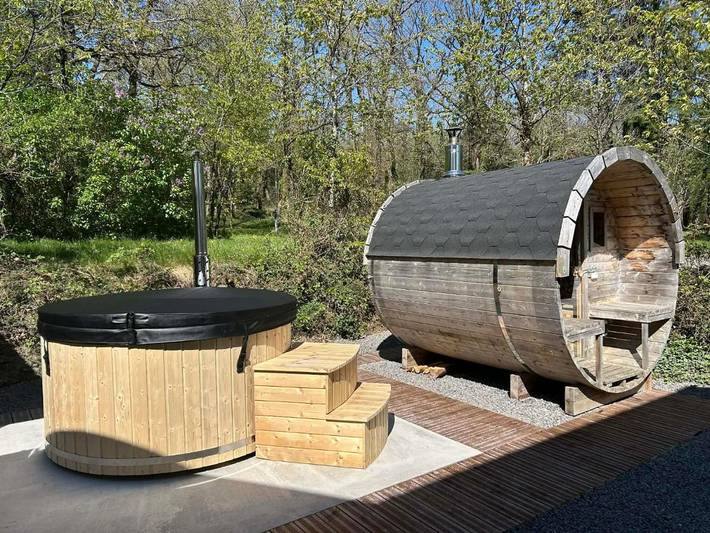 Location de vacances pour 10 personnes, avec jardin et sauna ainsi que piscine et vue, animaux acceptés à Houyet - 2