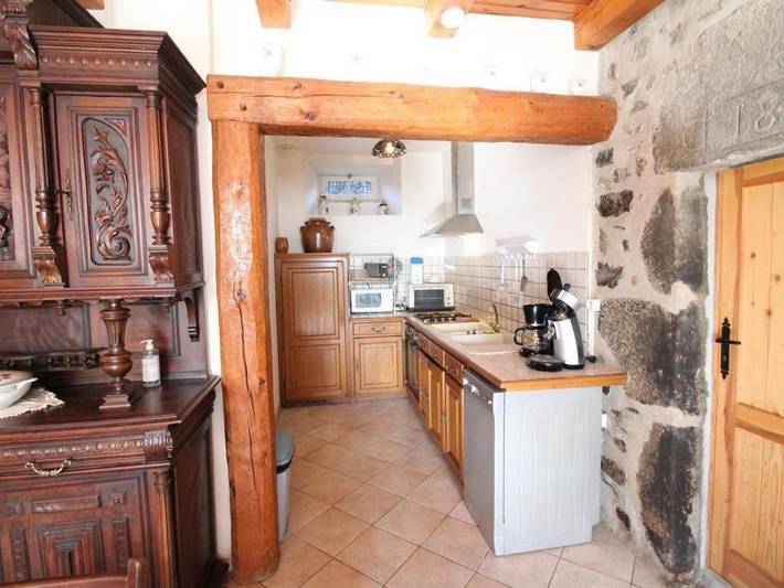 Location de vacances pour 4 personnes, avec jardin à Talizat - 4