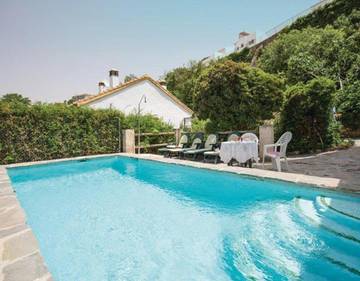 Maison de campagne pour 17 personnes, avec terrasse ainsi que jardin et piscine, animaux acceptés à Cuevas del Becerro