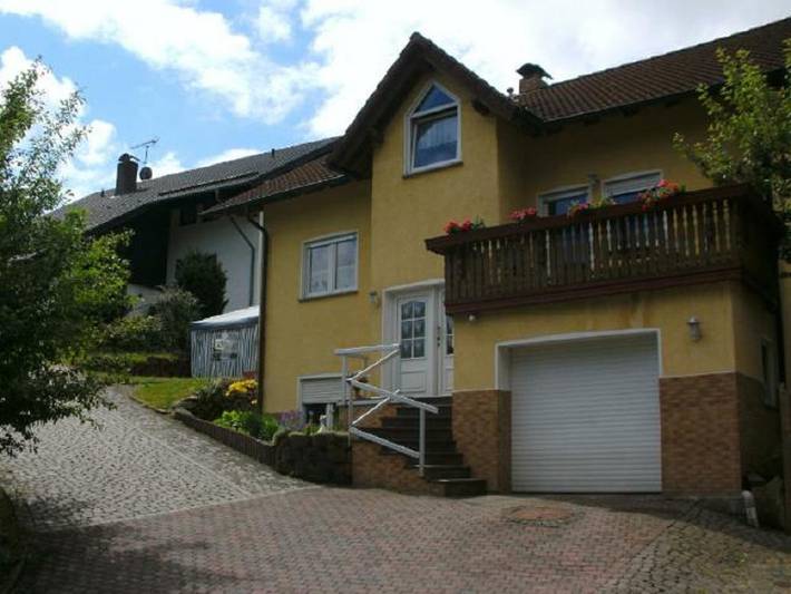 Ferienwohnung für 4 Personen, mit Balkon und Terrasse in Poppenhausen - 3