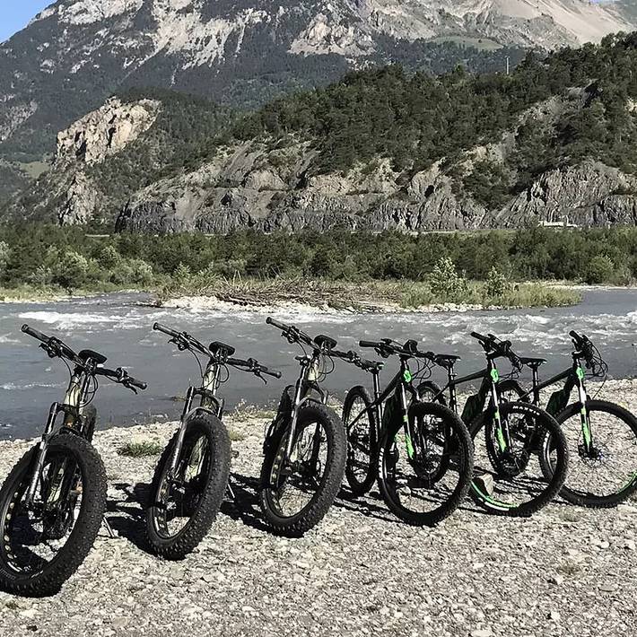 Gîte pour 6 personnes, avec terrasse et piscine à Méolans-Revel - 4