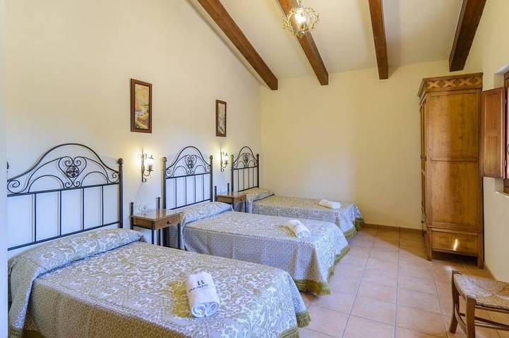 El Cortijo de Camama Villaviciosa de Córdoba in Villaviciosa de Córdoba, Sierra Morena