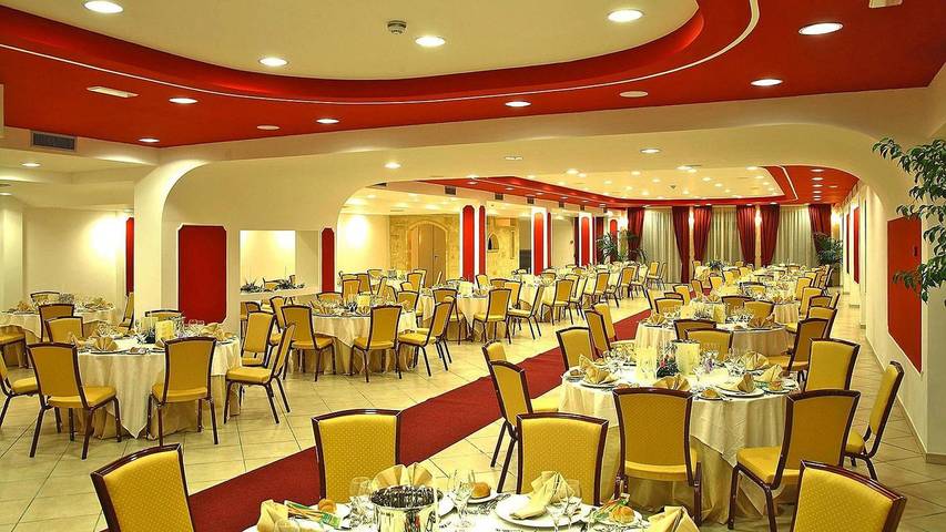 Apartamento de vacaciones para 4 personas, con jardín además de piscina y terraza - 1