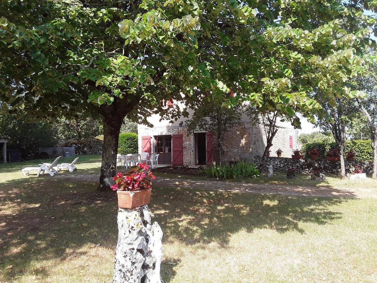 Gîte für 8 Personen mit Terrasse in Berganty, Regionaler Naturpark Causses du Quercy