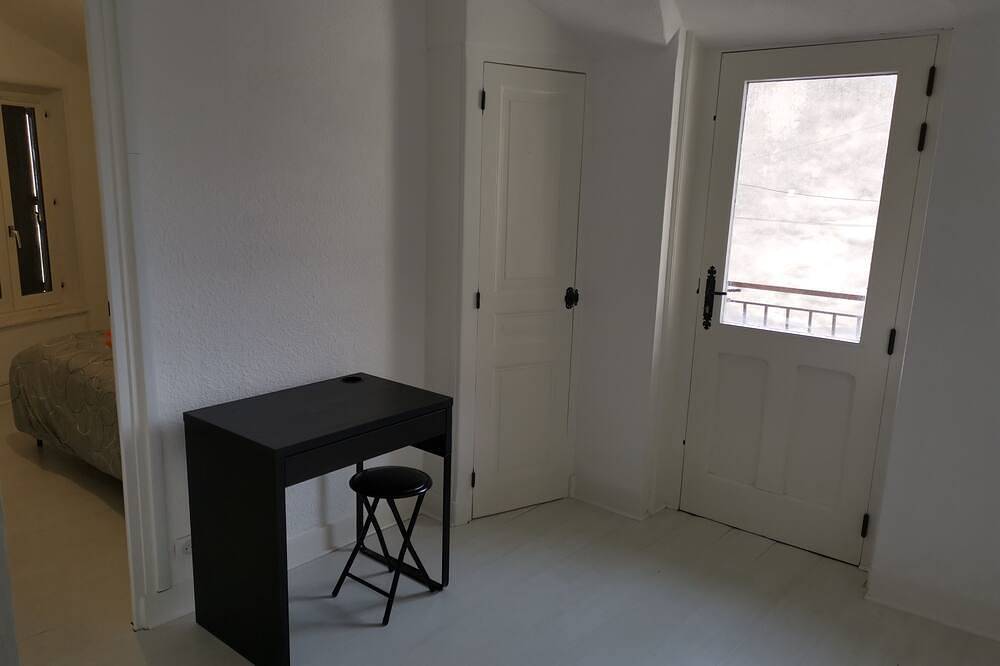 Appartement entier, Appartement chaleureux proche de la gare in Ambérieu-en-Bugey, Belley